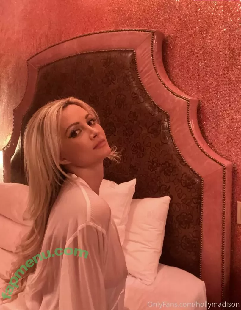 Holly Madison nude photo #0081 (Ex Playboy / hollymadison)
