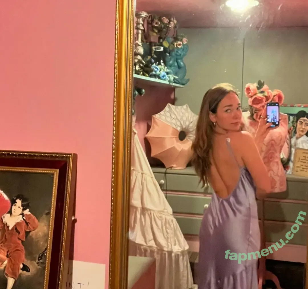 Holly Taylor nude photo #0116 (actress / holly_taylor / hollytaylor97 / lilydarling)