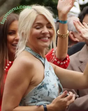 Holly Willoughby / hollywilloughby nude photo #0652