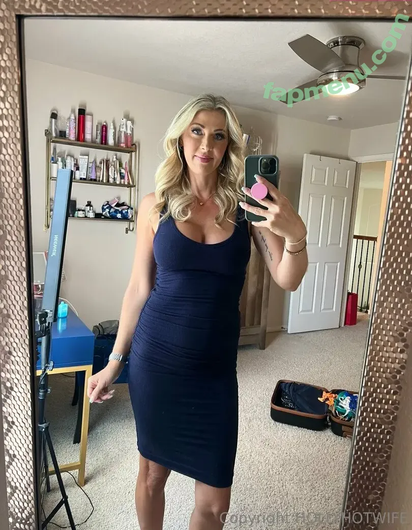 hollyhotwife nude photo #0166 (hollyhotwifejones)