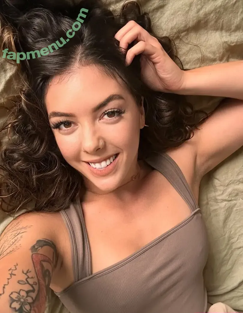hollyhuntvip nude photo #0011 (hollyhunt)