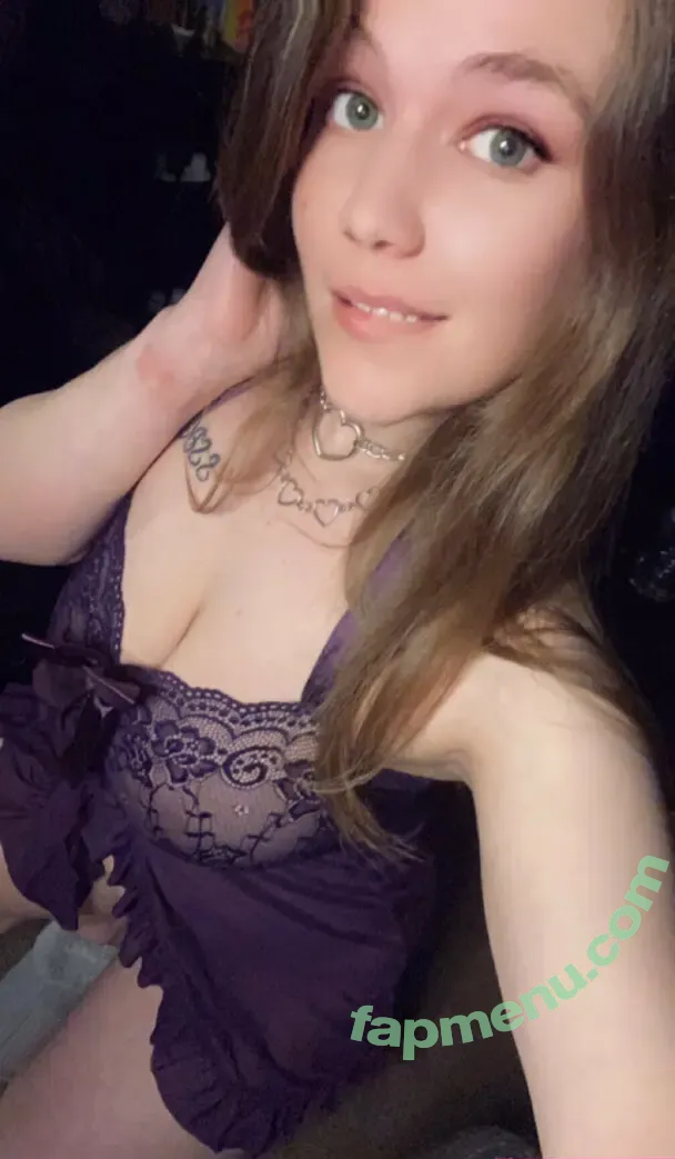 hollymae3 nude photo #0025 (holymaze)
