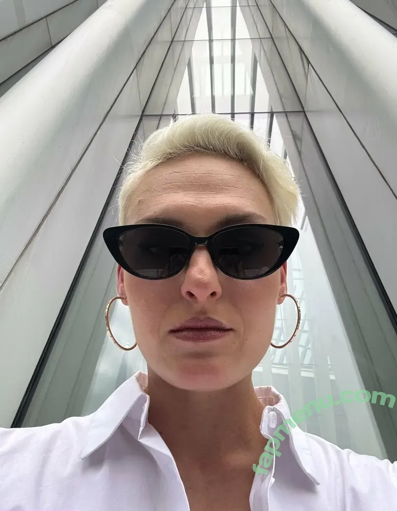 hollyshaleramputee nude photo #0045 (hollyshaleramputee)