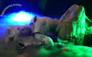 Holofox69 / rule34shark nude photo #0032