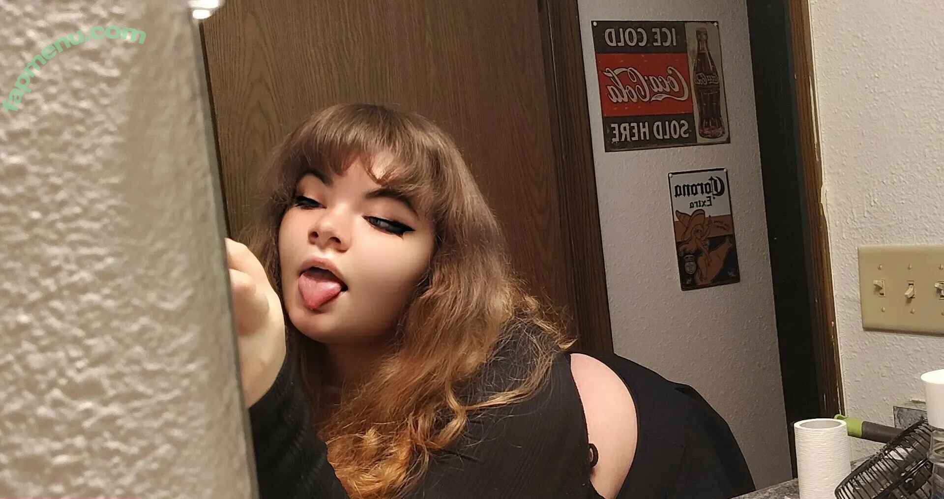 honeiilemonn nude photo #0005 (honeiilemonn)