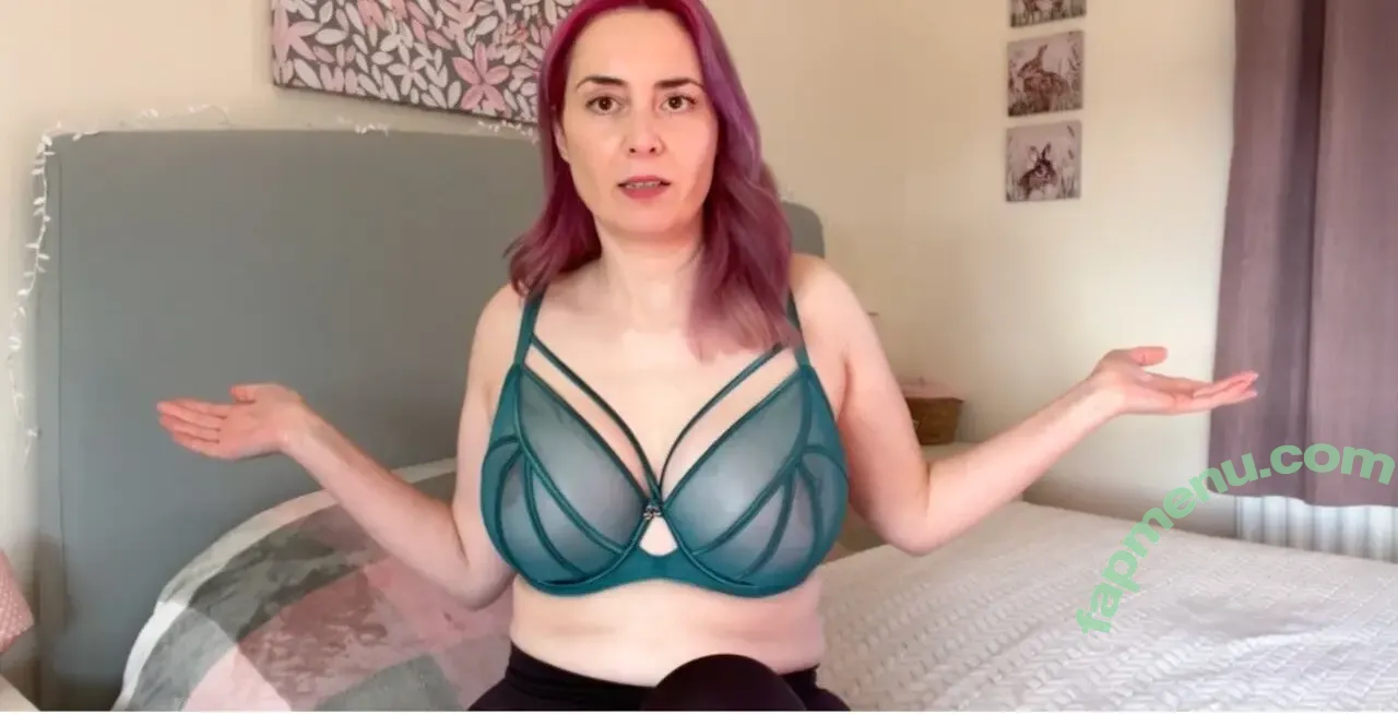 HonestlyBecky nude photo #0002 (HonestlyBecky)