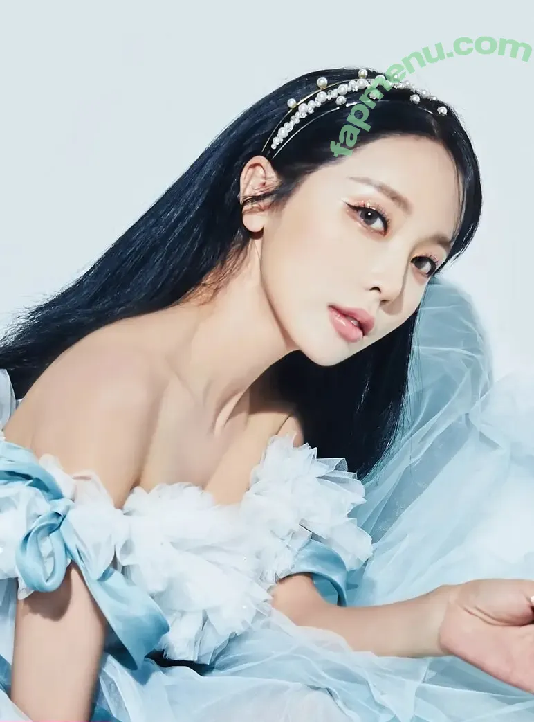 Hong Jin Young nude photo #0006 (Hong Jin Young)