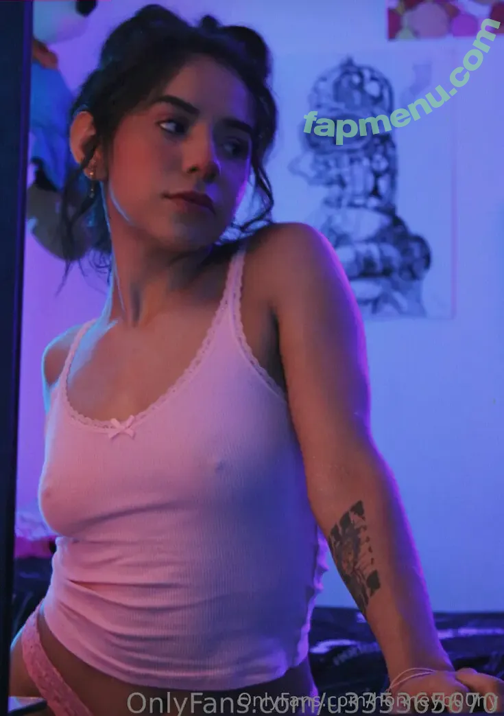 honneyb00ny nude photo #0032 (honneyb00ny)