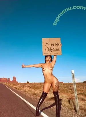  nude photo #0004