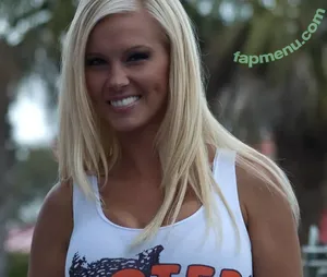 Hooters Girls / hootersgirlsonly__ nude photo #0002