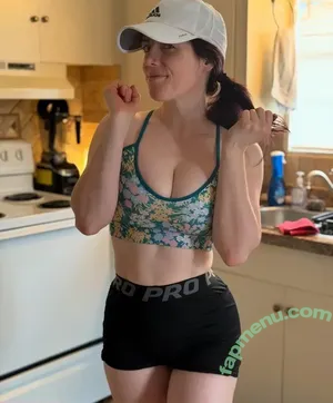 hopwiggle / bustyciara nude photo #0021