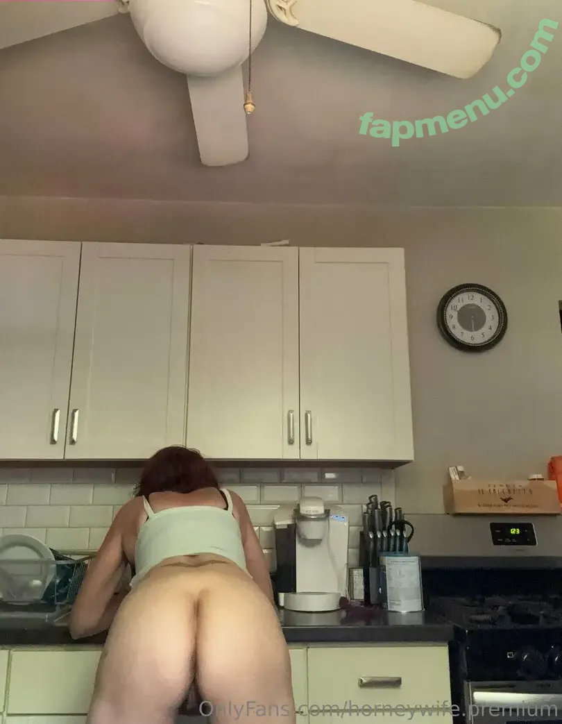 horneywife.premium nude photo #0061 (hornywifey95)