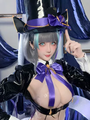 Hoshilily / hoshilily1 / hoshilily_cos / 星之迟迟 nude photo #1528