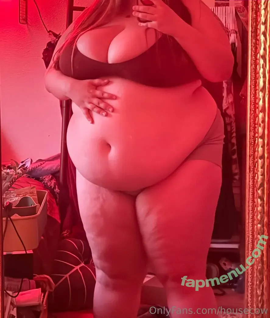 housecow nude photo #0031 (flowertowncharm)