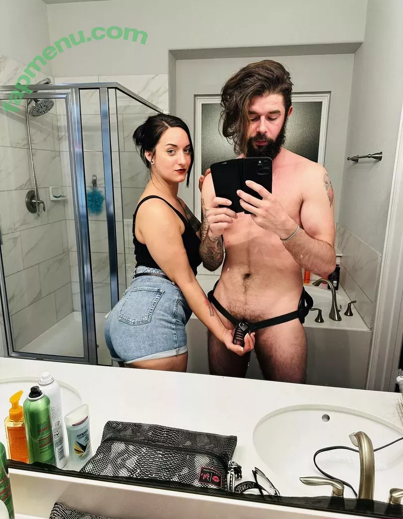 Houston Hotwife nude photo #0079 (Alyx_Urie / CheatOnHim99 / backshotbarbie96 / iammiyahouston)
