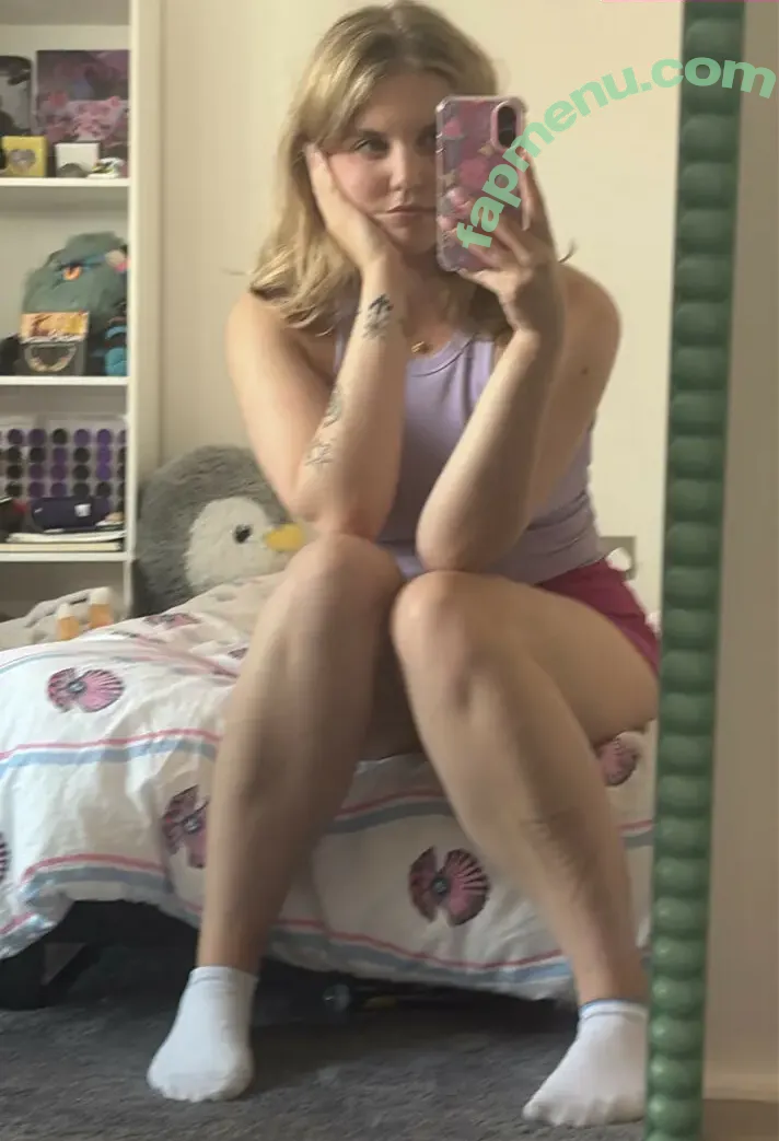 HoxieLoxie nude photo #0150 (cwjcox / laraschofield)