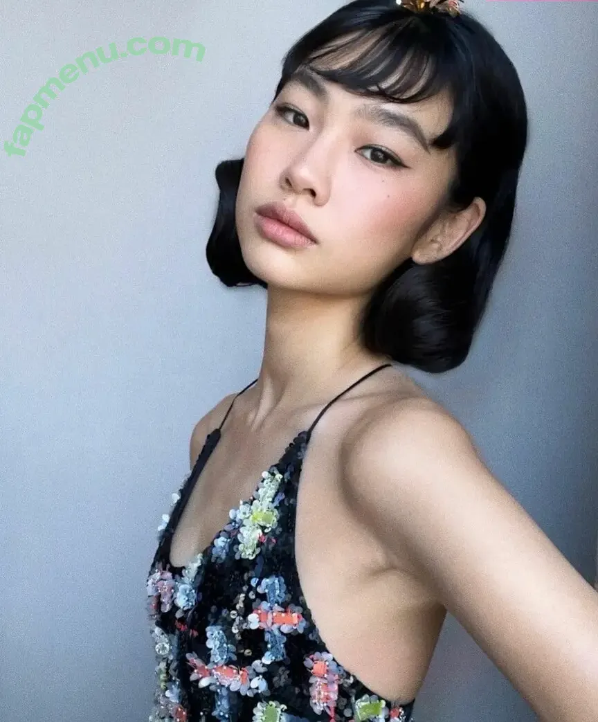 Hoyeon Jung nude photo #0013 (Hoyeon Jung)