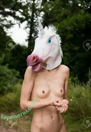  nude photo #0003