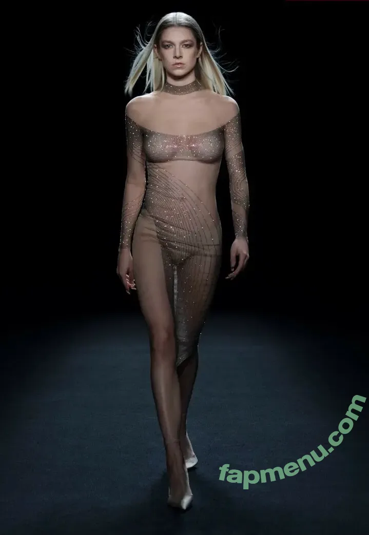 Hunter Schafer nude photo #0705 (hunterschafer)