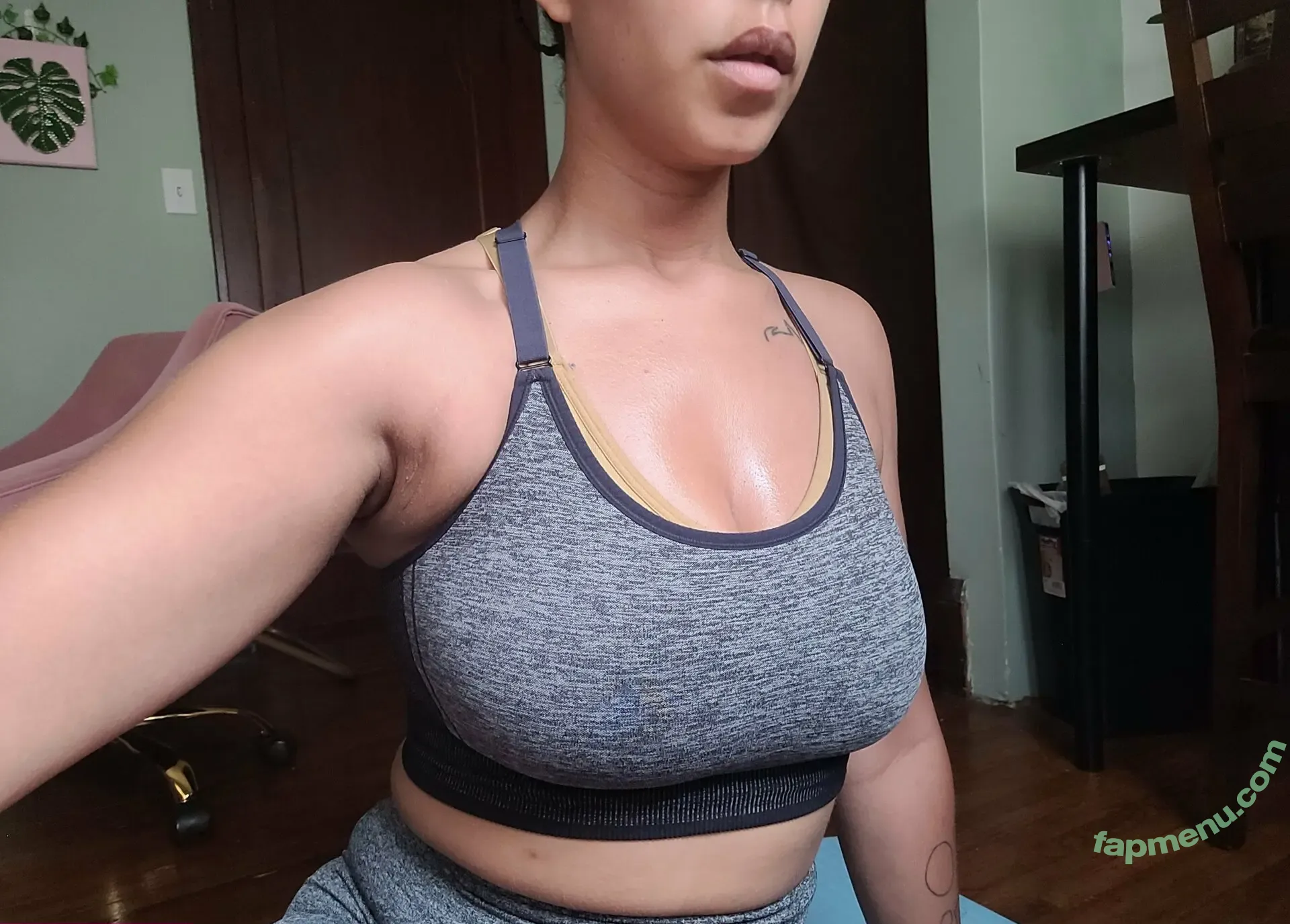 hunyybunz nude photo #0018 (hunyybunz)