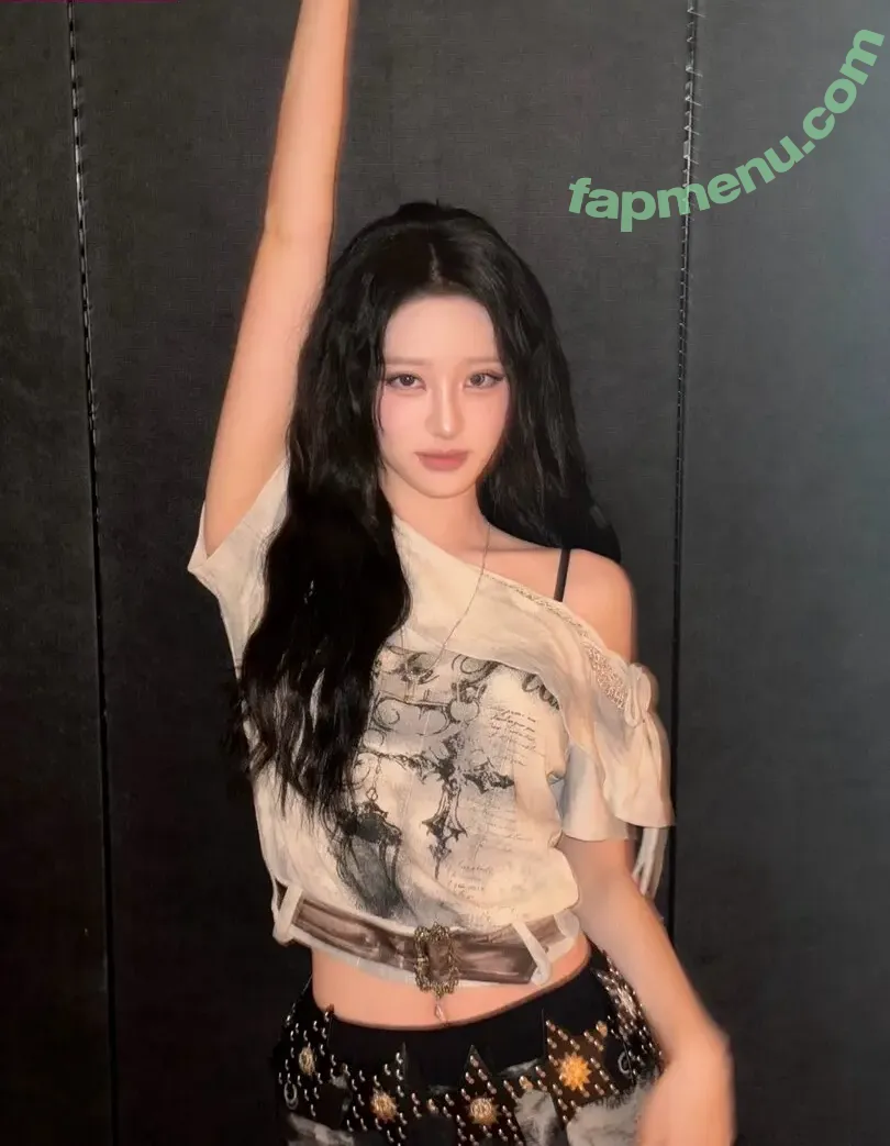 Hwiseo nude photo #0011 (H1-KEY / h1key.hwiseo)