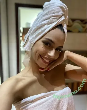 i.emily / emrata nude photo #0017