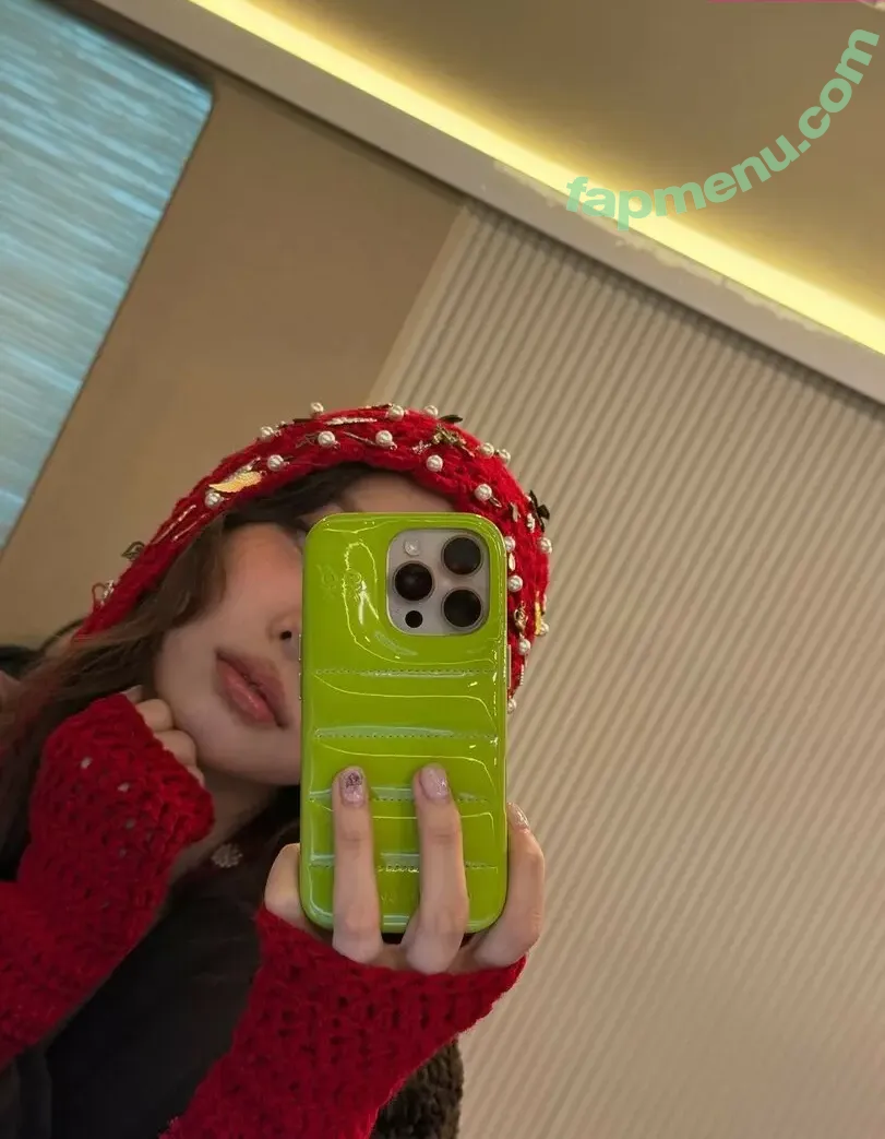 I’m Nayeon nude photo #0059 (Nayeon / nayeonyny)