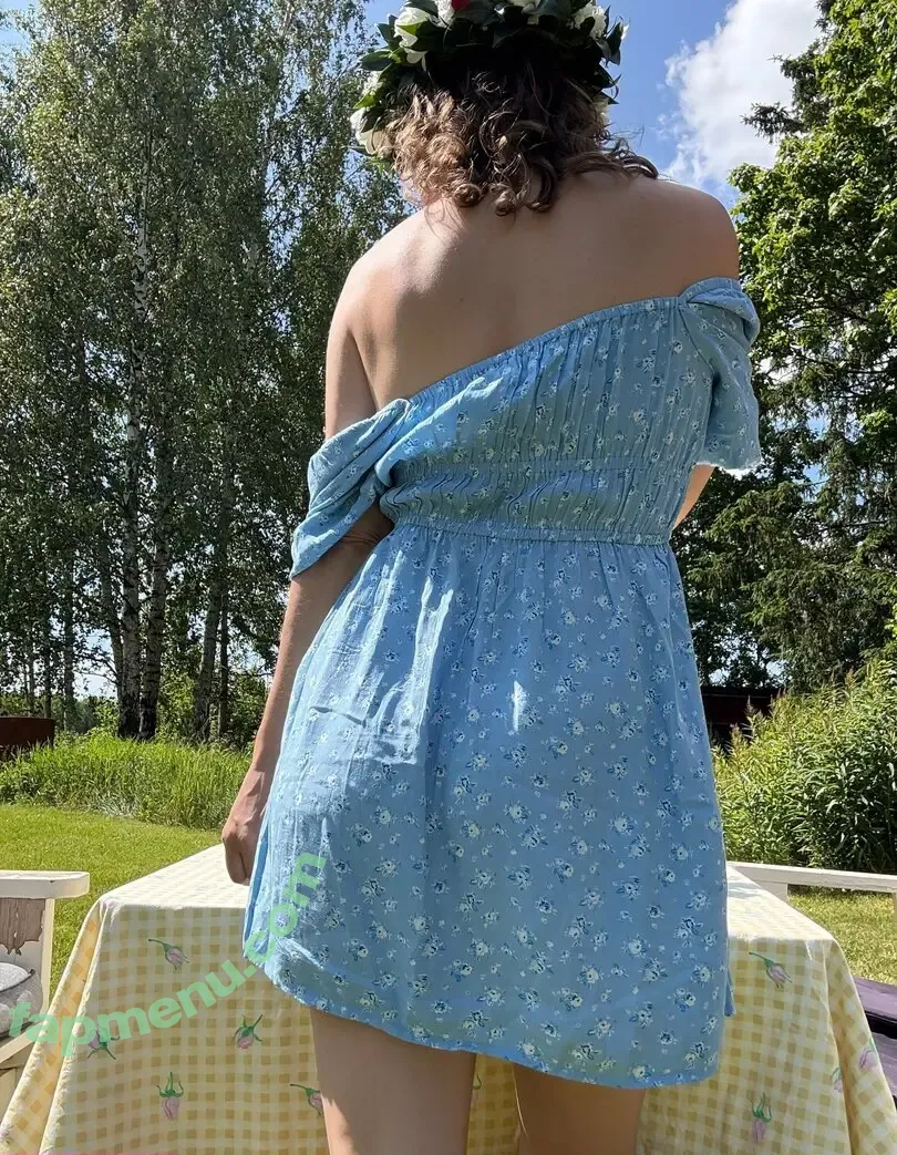 i-sophie nude photo #0201 (iamsophiereal)