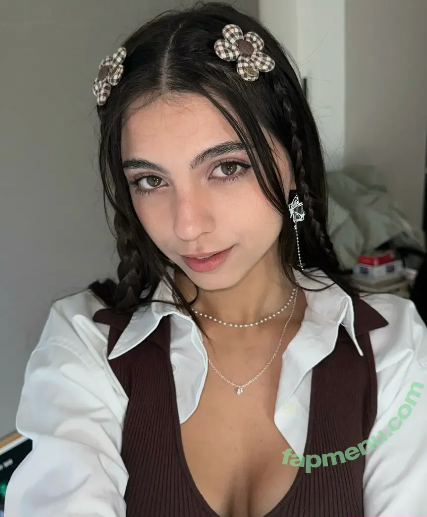 iaaras2 nude photo #0108 (Agueda Correa / Fake / iaara_182 / iaaras)
