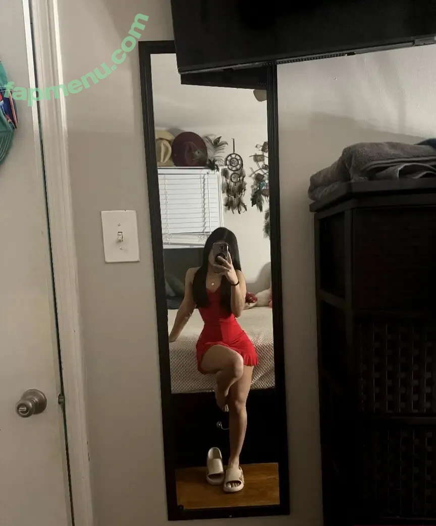 iam.stphi nude photo #0002 (iam.rubya / stephany amaya)