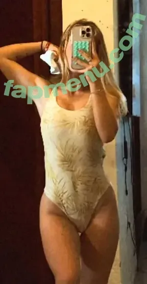 iamcarlavoicu / onlyfans nude photo #0013