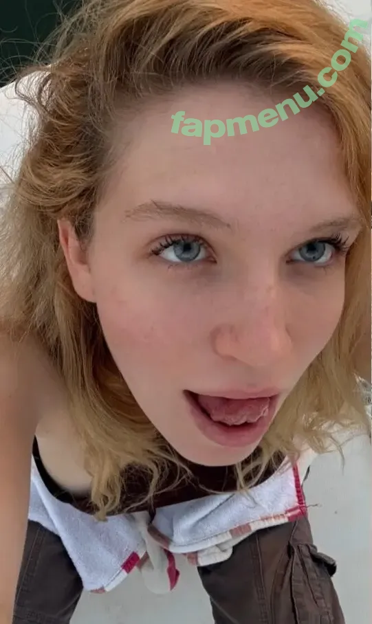 iamcarlavoicu nude photo #0012 (onlyfans)