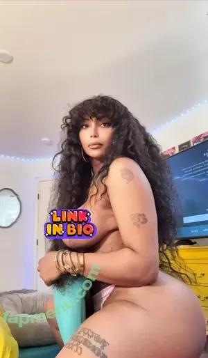  nude photo #0003
