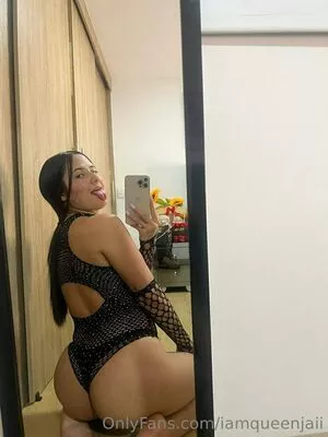 iamqueenjaii / iamqueenolizia nude photo #0686