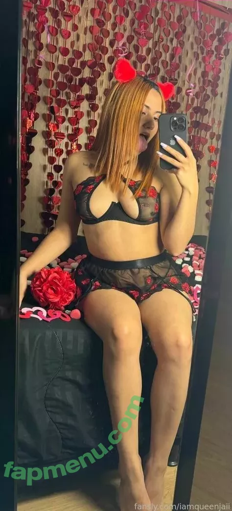 iamqueenjaii nude photo #0631 (iamqueenolizia)