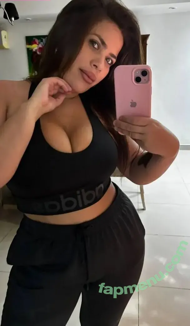 iamsofispicy nude photo #0005 (iamsophiereal)