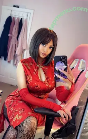 Iceymim nude photo #0002