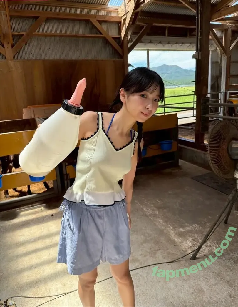 Ichinose Luna nude photo #0030 (Ichinose Luna)