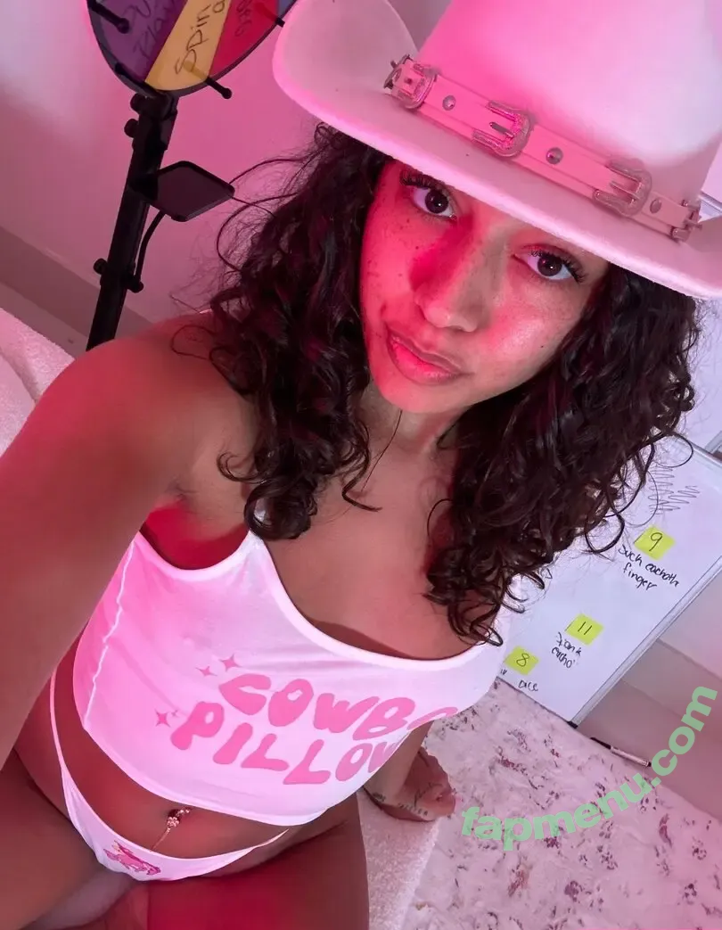 iheartmichellex nude photo #0021 (iheartmichell3)