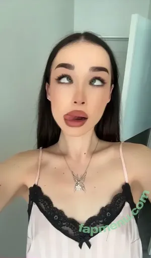  nude photo #0009
