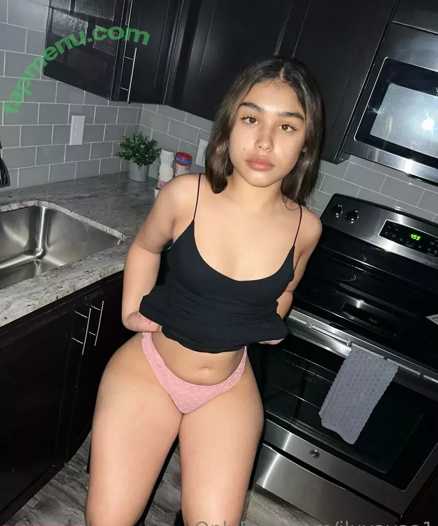 Iiluvava_ nude photo #0022 (Isabelapremium3 / iluvavaa1)