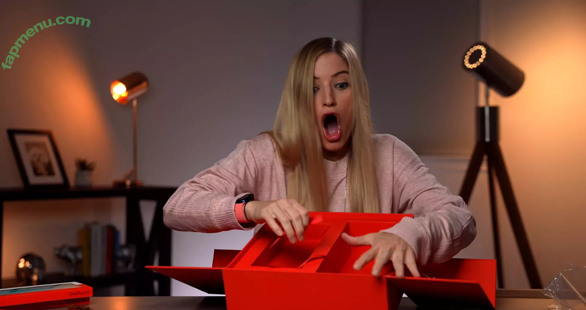 iJustine nude photo #0008 (Justine Ezarik)