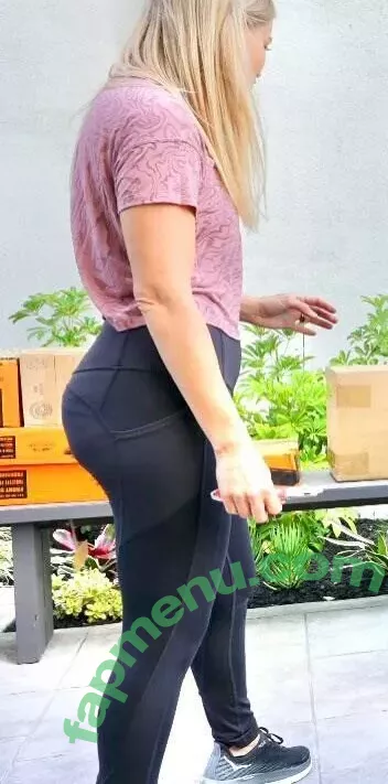 iJustine nude photo #0017 (Justine Ezarik)