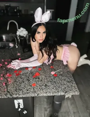 Iluvsiri / iluvsarahii nude photo #0019