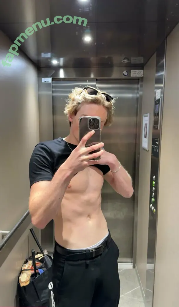 imadrienagreste nude photo #0005 (imadrienagreste)