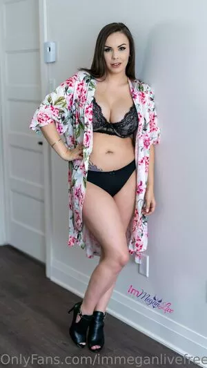  nude photo #0005