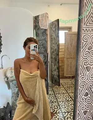  nude photo #0003