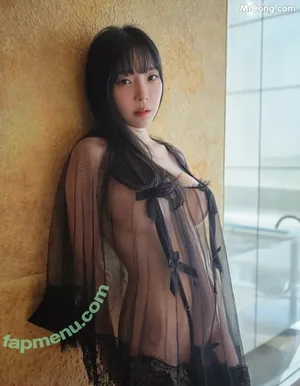  nude photo #0004