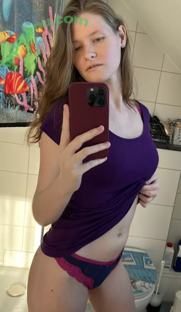 InaSilja nude photo #0008 (InaSilja)