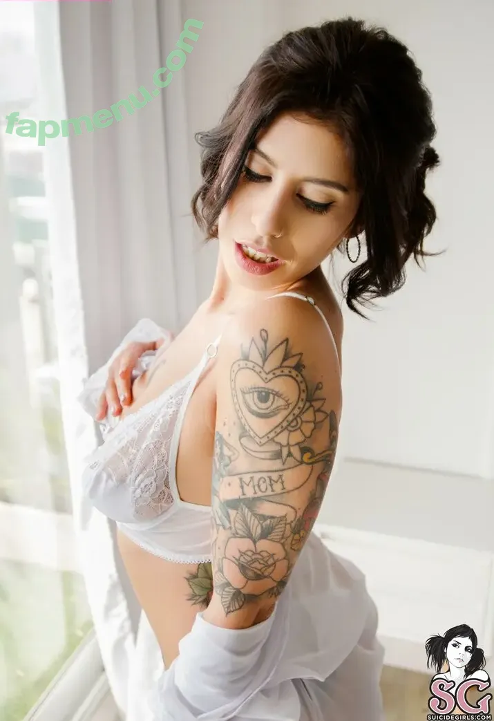 Indismith nude photo #0244 (indi_smith_xx / indicat_)